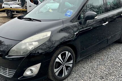 Renault Scenic 208.000 km 2.900 &euro; Berlin 12109