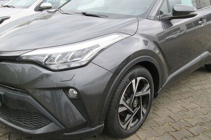Toyota C-HR 86.982 km 22.750 € Döbeln 04720