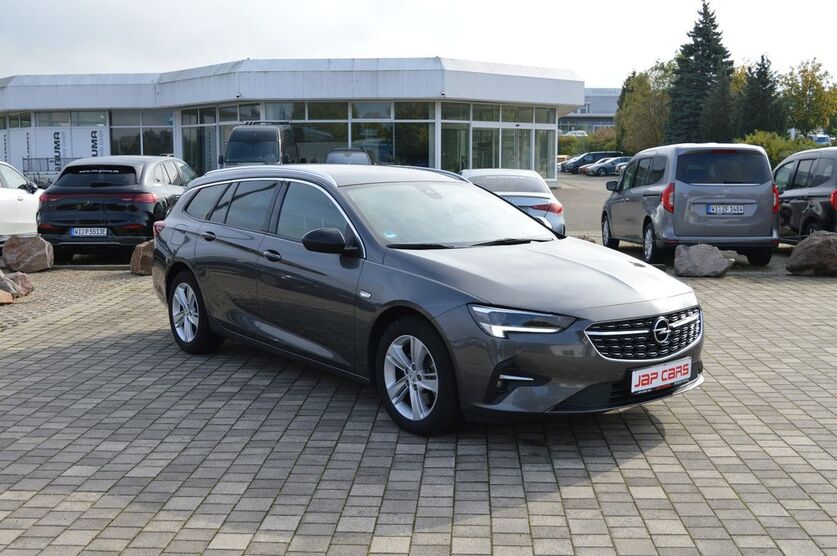 Opel Insignia 111.000 km 13.490 € Döbeln 04720