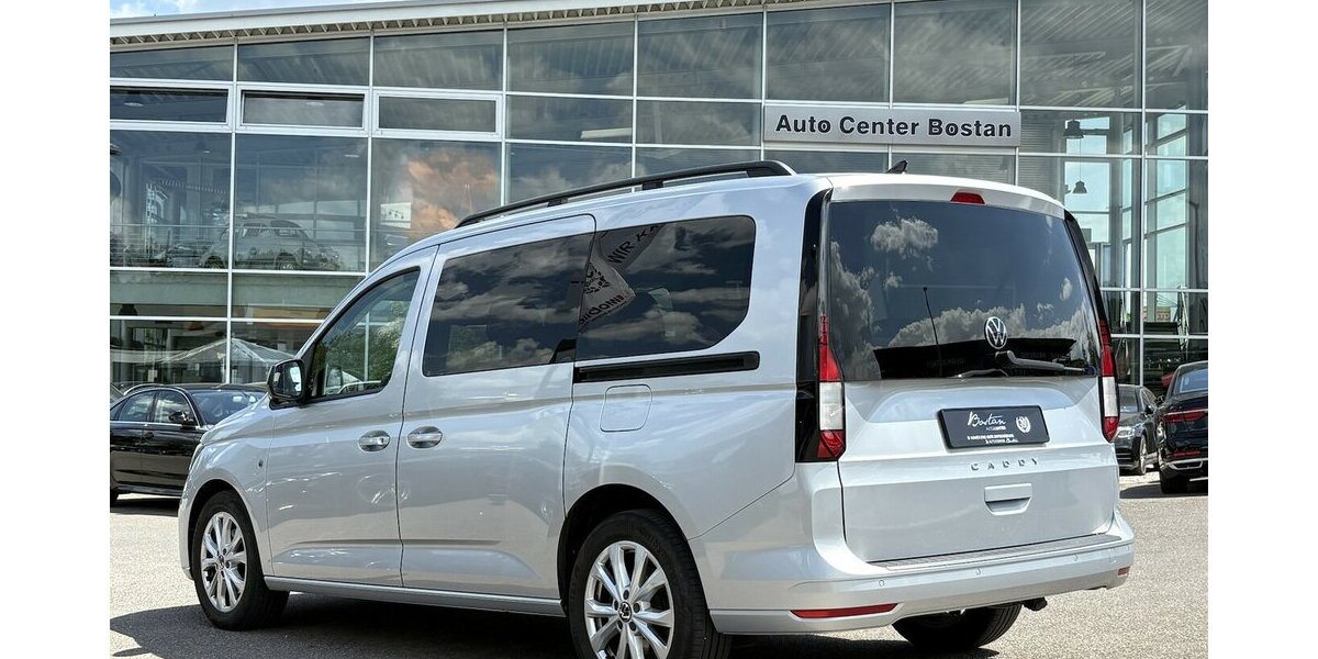 VW Caddy Maxi Life NAVI/CARPLAY/DSG/AHK/7.SITZER 38.004 km 26.900 &euro; Villingen-Schwenningen 78054