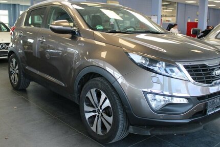 Kia Sportage 2,0 CRDI 184 Allrad Spirit Panorama 103.890 km 10.980 &euro; Euskirchen 53881