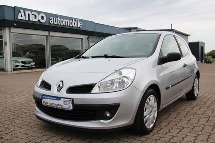 Renault Clio 106.000 km 3.500 &euro; Nordhausen /OT Sundhausen 99734