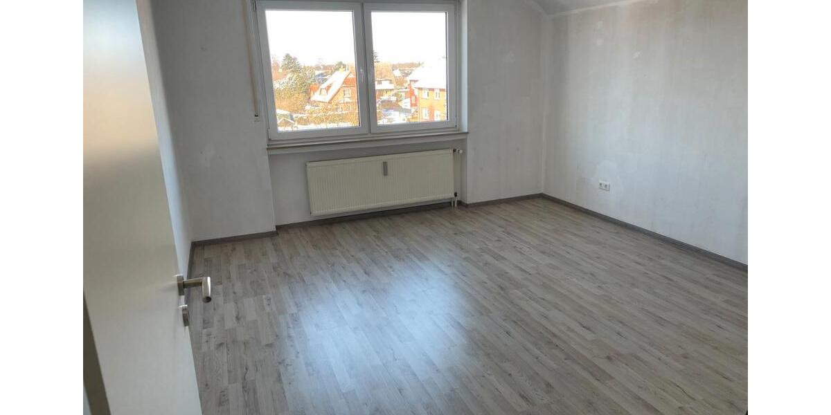 Dachgeschoßwohnung Bramsche - 2.5 Zimmer, 92 m&sup2;, 640&euro; | Angebot:26005651