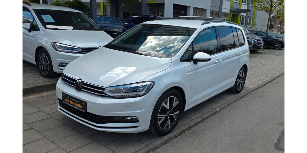 VW Touran 20.800 km 31.950 &euro; München 81673