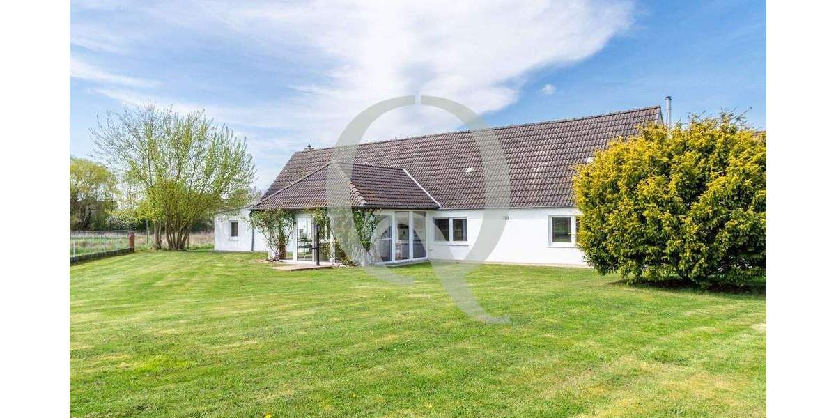 Einfamilienhaus Pritzwalk Kuhbier - 7 Zimmer, 216 m&sup2;, 330.000&euro; | Angebot:24471041