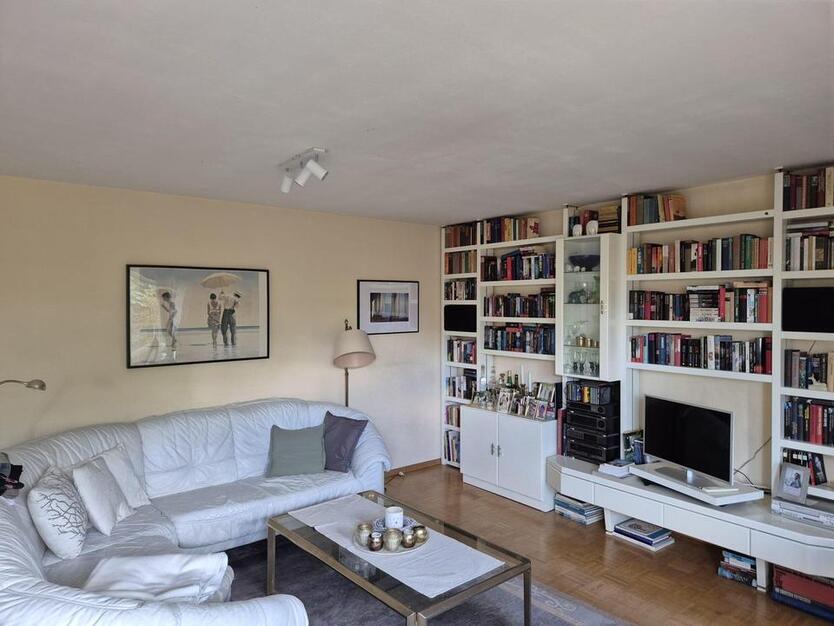 Lichtdurchflutete 4-Zimmer Wohnung mit Taunusblick zimmer