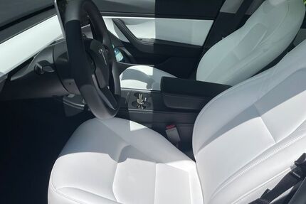 Tesla Model 3 99.500 km 26.200 &euro; München 80469