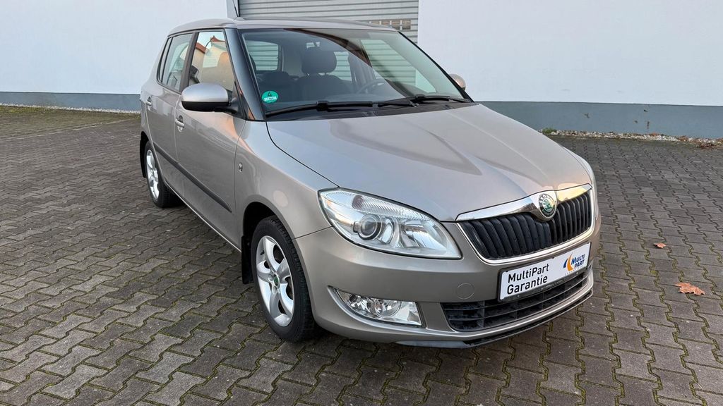 Skoda Fabia 81.215 km 7.990 &euro; Berlin 13088