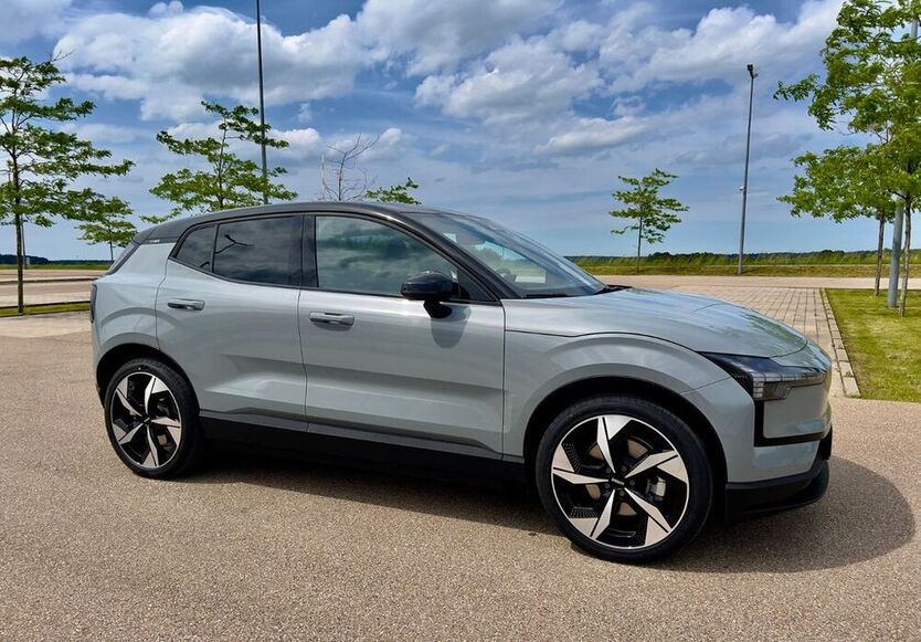EX30