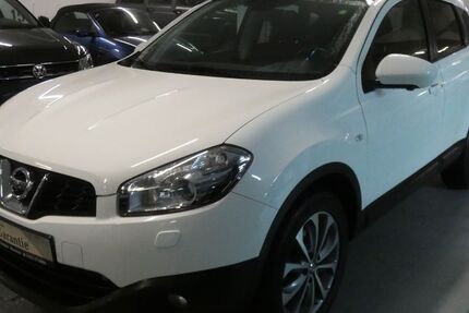 Nissan Qashqai 82.674 km 11.800 € München 81825