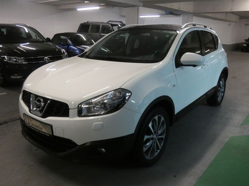 Nissan Qashqai 82.674 km 11.800 € München 81825