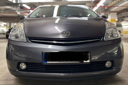 Toyota Prius 206.945 km 7.980 &euro; Hamburg 20355