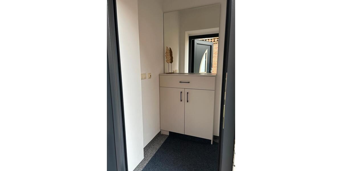 Etagenwohnung Schwedt (Oder) - 1 Zimmer, 18 m&sup2;, 325&euro; | Angebot:26291816