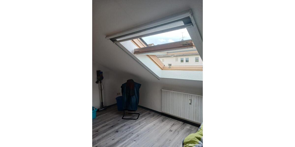 Dachgeschoßwohnung Roth - 2 Zimmer, 60 m&sup2;, 600&euro; | Angebot:26400490
