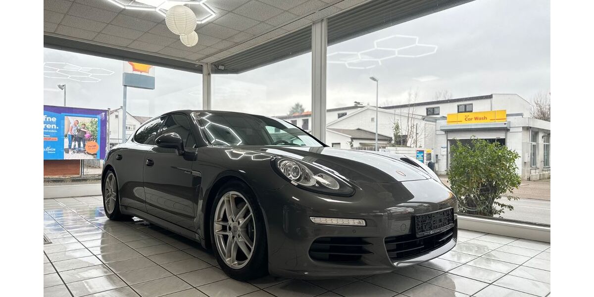 Porsche Panamera 180.000 km 27.800 &euro; Alfeld (Leine) 31061