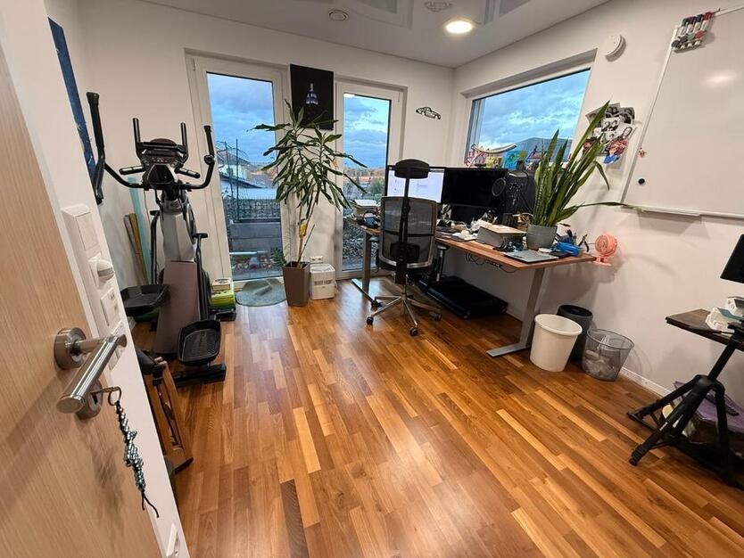 Haus mit 165qm A+ mit WP, Klima, Smarthome 22KW PV, 17KW Speicher zimmer