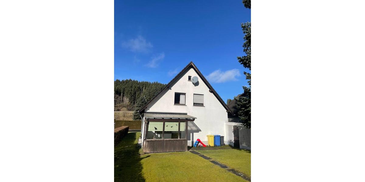 Einfamilienhaus Hellenthal - 3 Zimmer, 120 m&sup2;, 157.000&euro; | Angebot:24827042