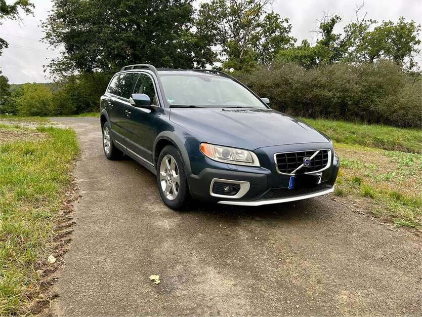 Volvo XC70 249.300 km 7.900 € Weilrod 61276