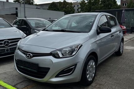 Hyundai i20 155.807 km 4.290 &euro; Mannheim 68199