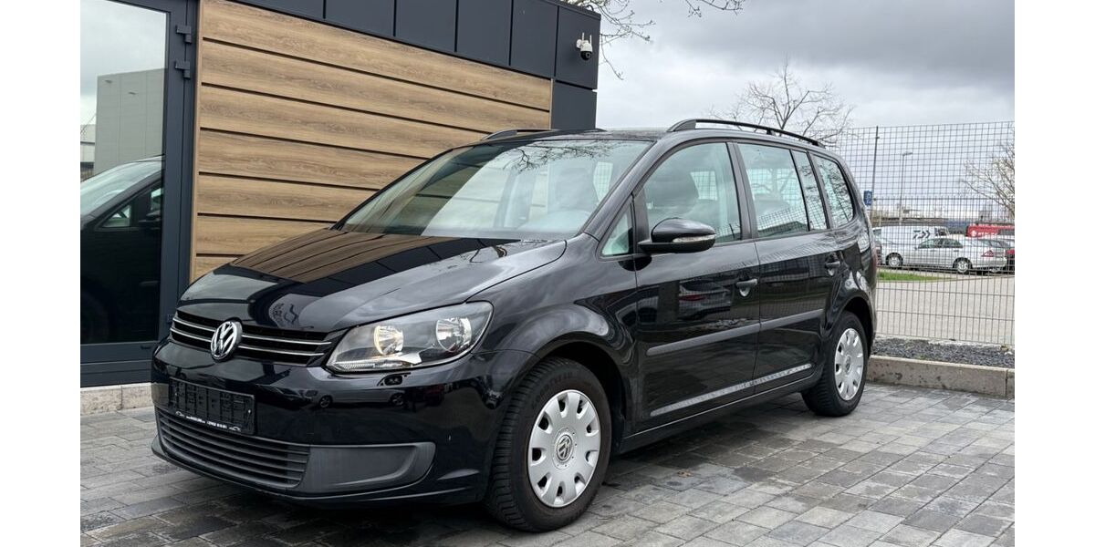 VW Touran 129.000 km 7.900 &euro; Baden-Württemberg - Nagold 72202