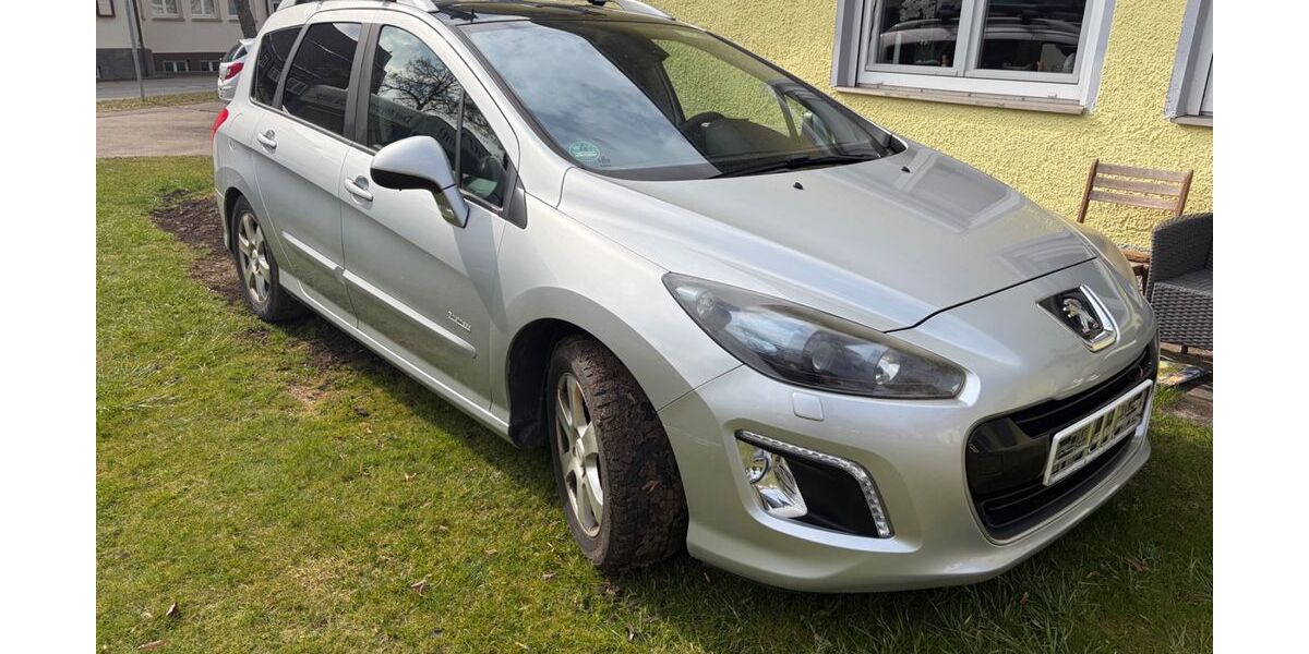 Peugeot 308 181.438 km 6.250 &euro; Meßstetten 72469