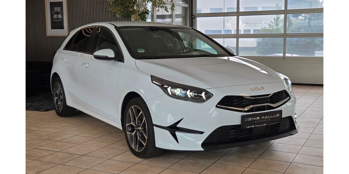 Kia ceed / Ceed 16.165 km 23.300 &euro; Trossingen 78647
