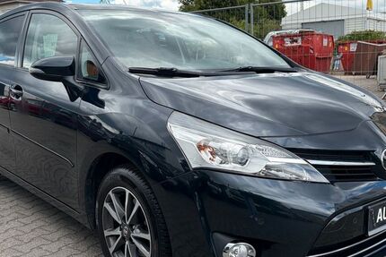 Toyota Verso 92.300 km 16.290 &euro; Egelsbach 63329