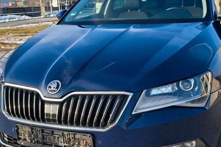 Skoda Superb 320.000 km 7.999 &euro; Fürstenfeldbruck 82256