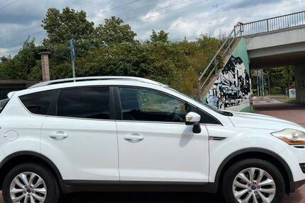 Ford Kuga 207.000 km 4.990 &euro; Recklinghausen 45657
