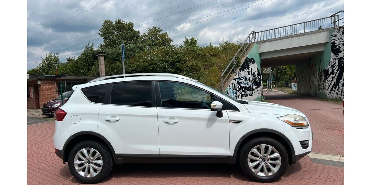 Ford Kuga 207.000 km 4.990 &euro; Recklinghausen 45657