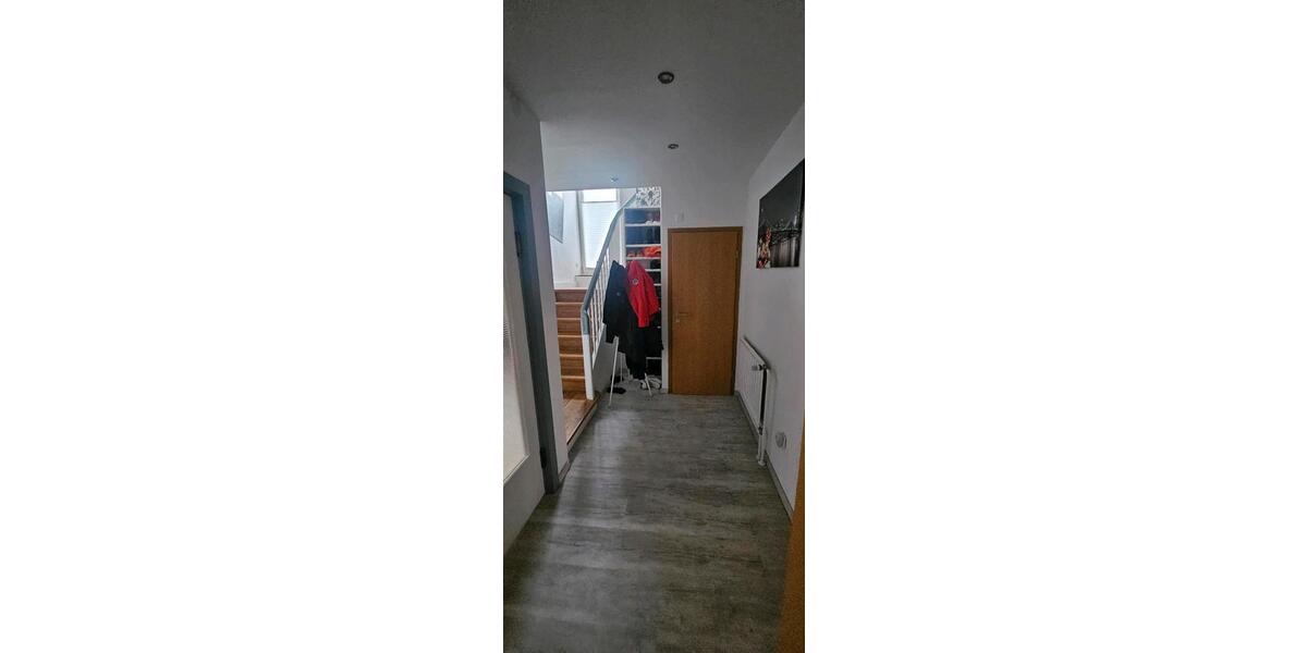 Einfamilienhaus Melsungen - 6 Zimmer, 150 m&sup2;, 310.000&euro; | Angebot:25209306