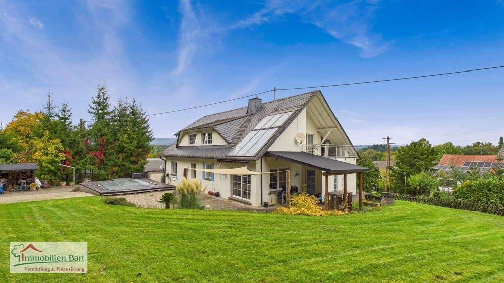 GEPFLEGTES ANWESEN MIT POOL AUF 30 AR IN TOP WOHNLAGE! 1 zimmer