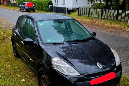 Renault Clio 124.000 km 3.999 € Groß Lindow 15295