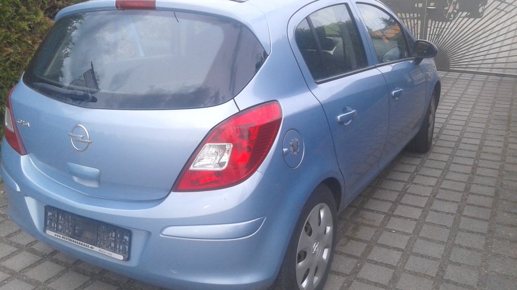 Opel Corsa 169.050 km 2.149 &euro; Glauchau 08371