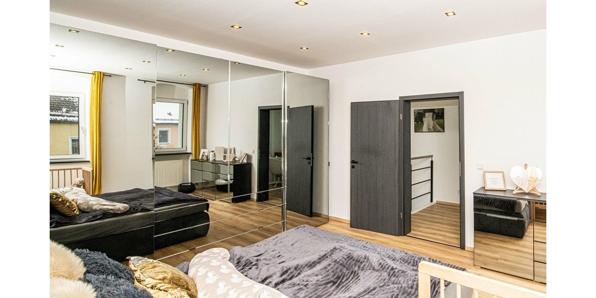 Modernisiertes Reihenmittelhaus mit Gartenidylle und großzügigem Wohnambiente - Reihenmittelhaus Rötz | Angebot:24749413