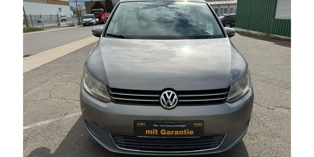 VW Touran 215.000 km 2.890 &euro; Wittlich 54516