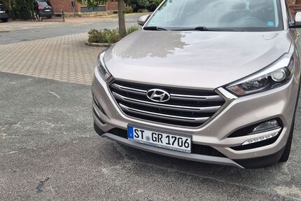Hyundai TUCSON 82.000 km 14.600 &euro; Osnabrück 49078