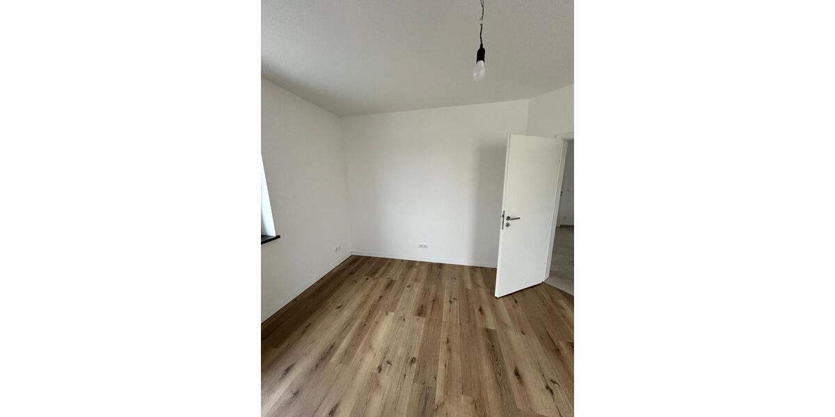Einfamilienhaus Regenstauf - 3 Zimmer, 78 m&sup2;, 1.350&euro; | Angebot:26212468