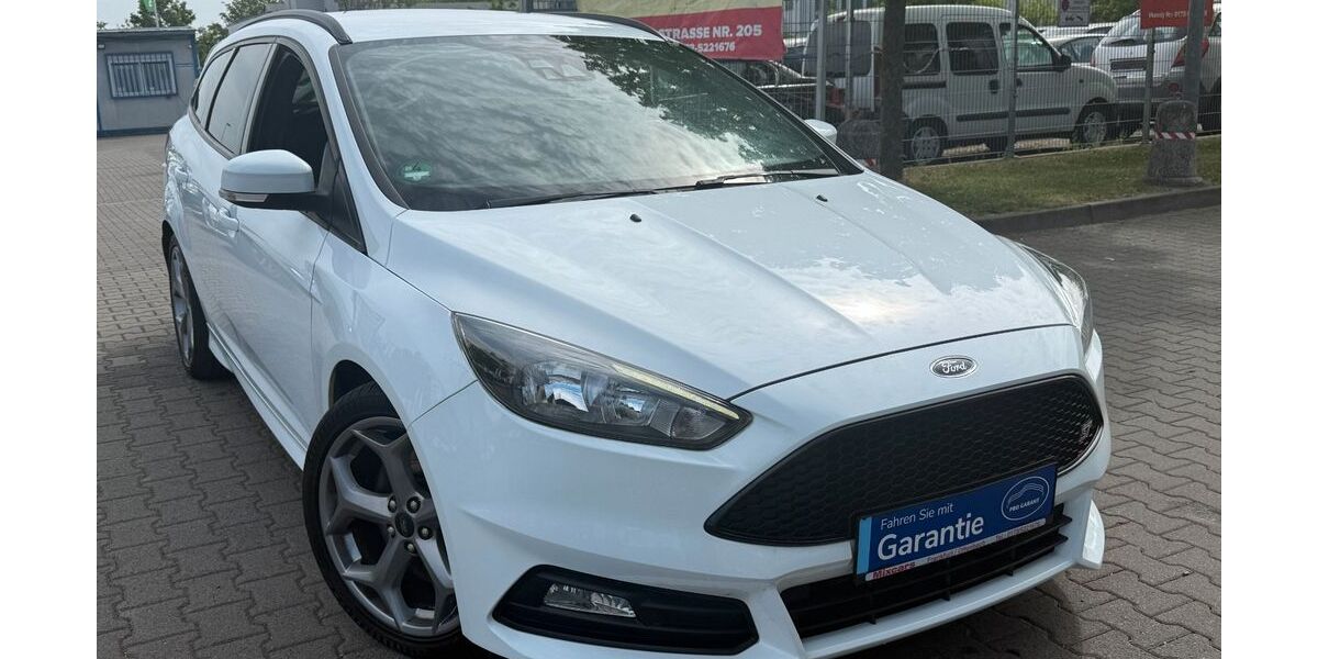 Ford Focus 74.565 km 14.850 &euro; Offenbach 63071