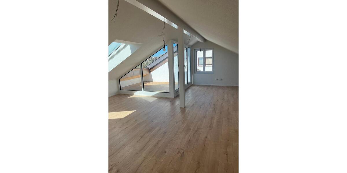 Reihenhaus Ostfildern - 8 Zimmer, 250 m&sup2;, 4.700&euro; | Angebot:26399281