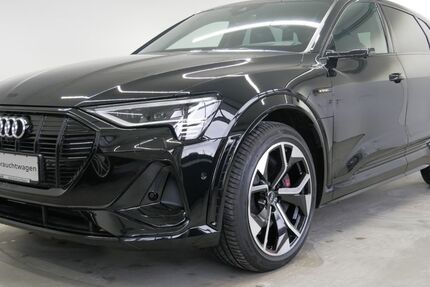 Audi e-tron 73.050 km 43.600 &euro; Passau 94036