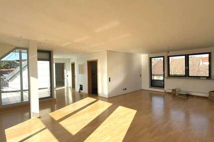 Wohnung zum Mieten in Roßdorf 1.610 € 161 m² 3.5 zimmer