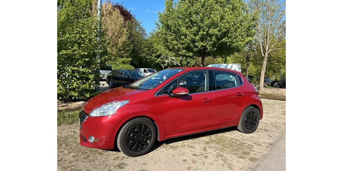 Peugeot 208 149.000 km 6.500 &euro; München 80639
