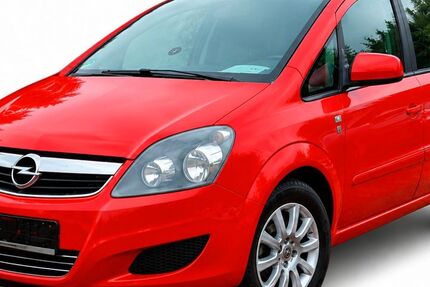 Opel Zafira 136.000 km 5.600 &euro; Freital 01705
