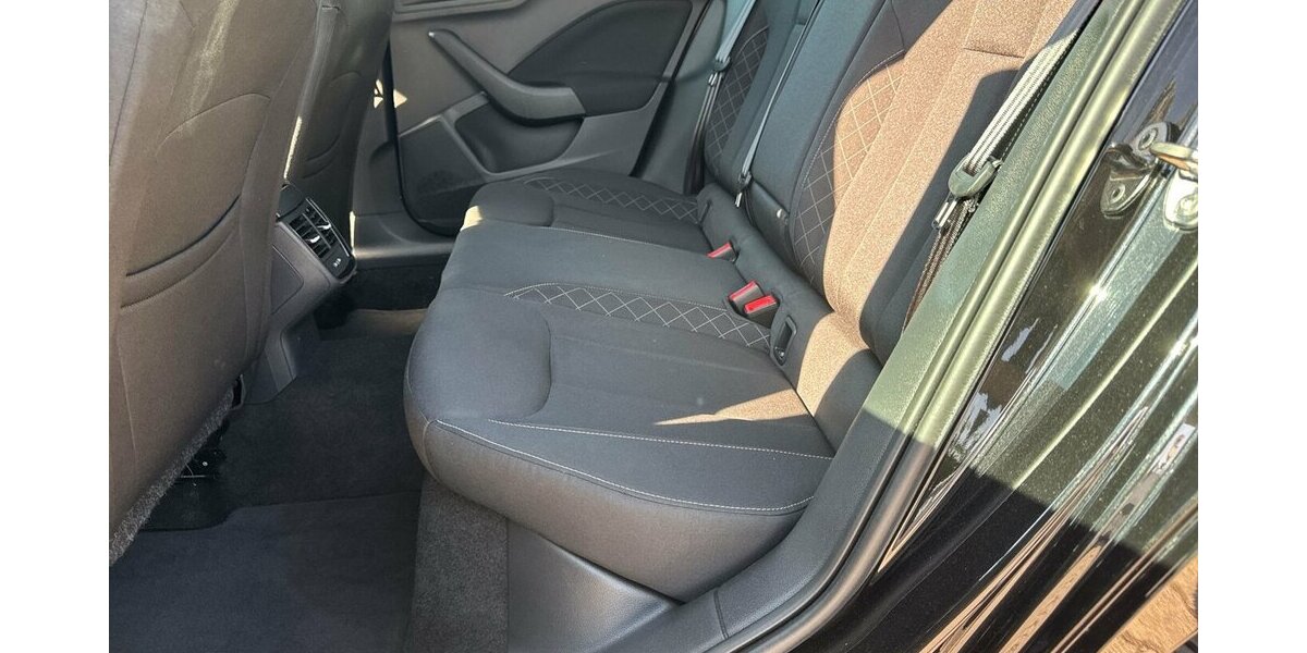 Skoda Scala TSi Clever * LED/Navi-Amundsen/virt.Cockpit/ 27.272 km 17.980 &euro; Bamberg 96052