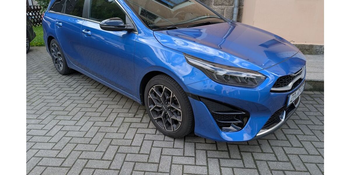 Kia ceed Sportswagon 36.000 km 21.900 &euro; Gornsdorf 09390
