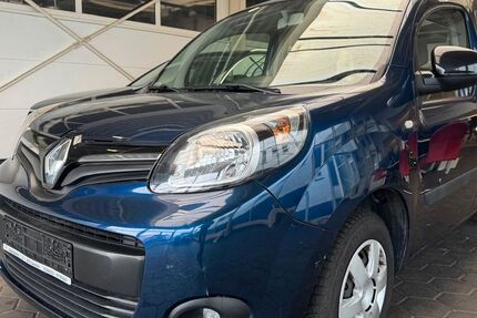 Renault Kangoo 130.000 km 6.199 &euro; Münzenberg Gambach 35516