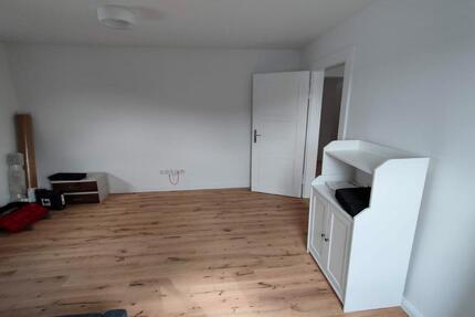 zwei-Zimmer Wohnung mit EBK