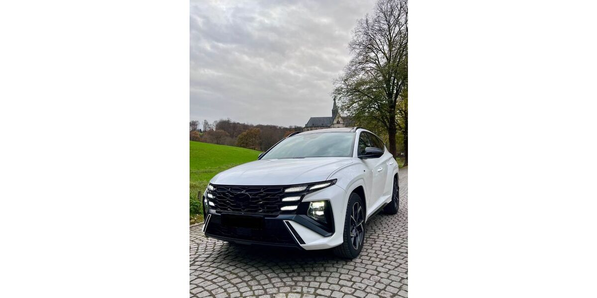 Hyundai TUCSON 3.200 km 33.900 &euro; Bergisch Gladbach 51467