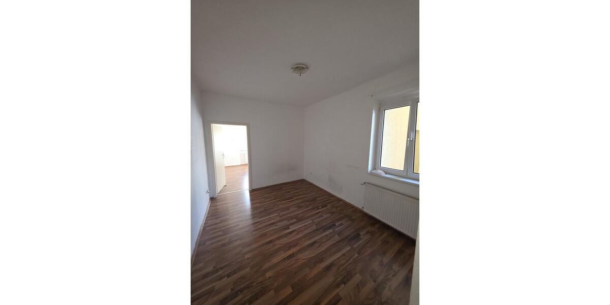 Erdgeschoßwohnung Ludwigshafen am Rhein Rheingönheim - 2 Zimmer, 36 m&sup2;, 650&euro; | Angebot:26582673